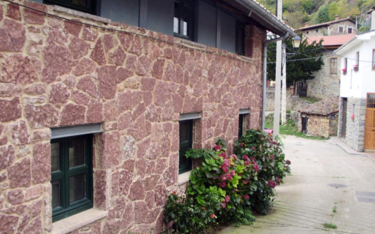 Edificio Hostería del Huerna